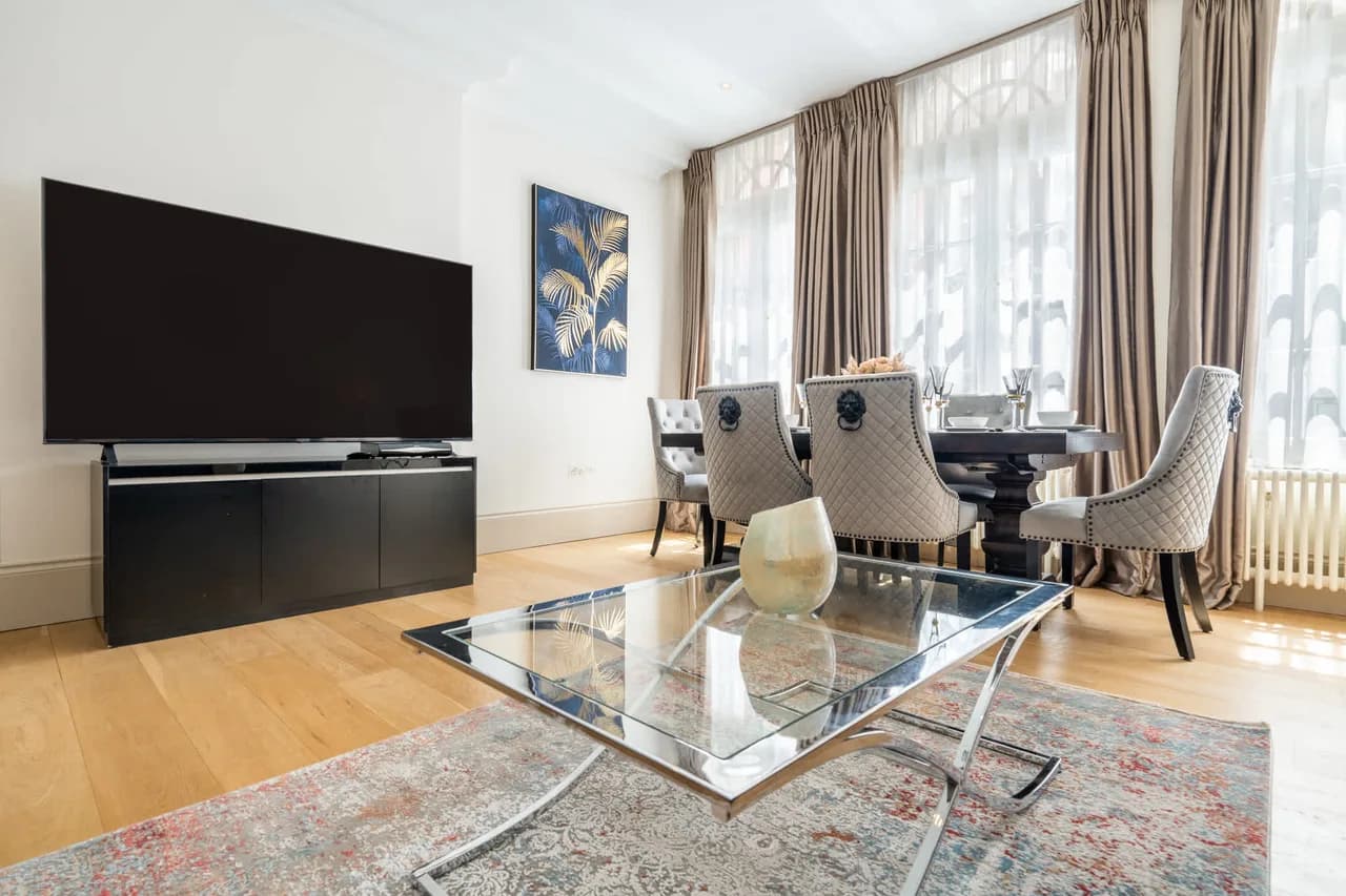 Élégant Appartement Quatre Chambres à Londres, photo 3