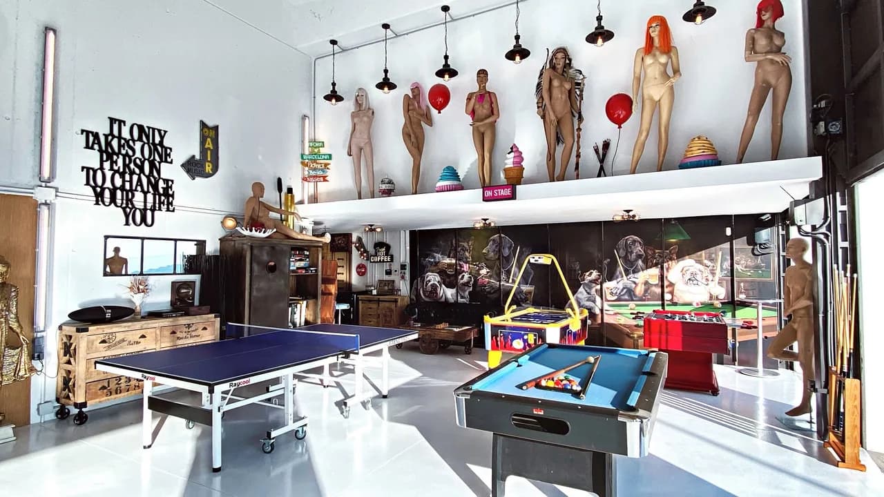 Lavish Ibiza-Styled Villa in Barcelona photo 4