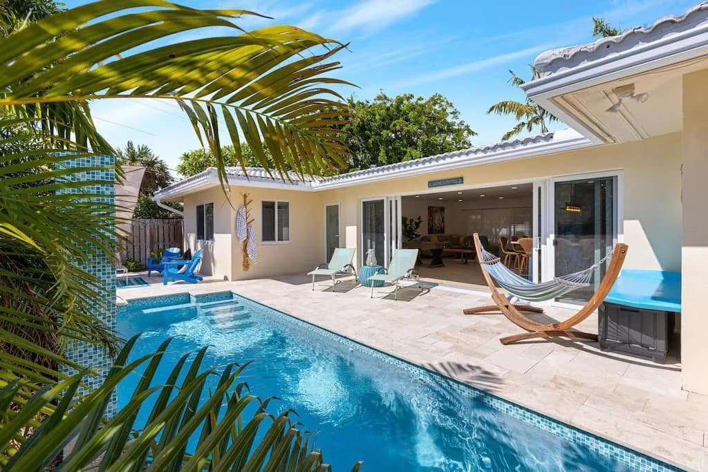 Beach Walk & Private Pool Oasis in Lauderdale