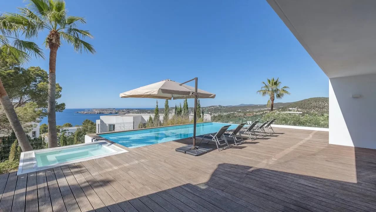 EXQUISITA PROPIEDAD CON VISTAS EXCEPCIONALES AL MAR, foto 3