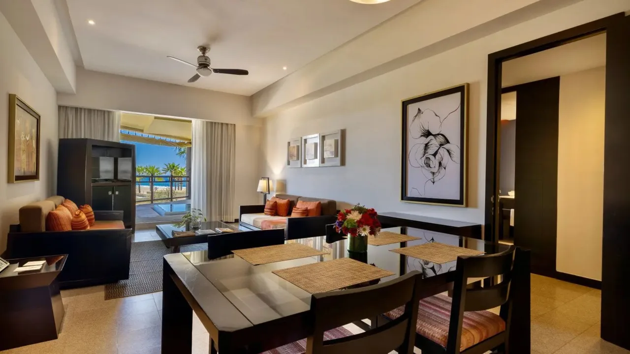 Luxurious 2BR Retreat with Plunge Pool, foto 2