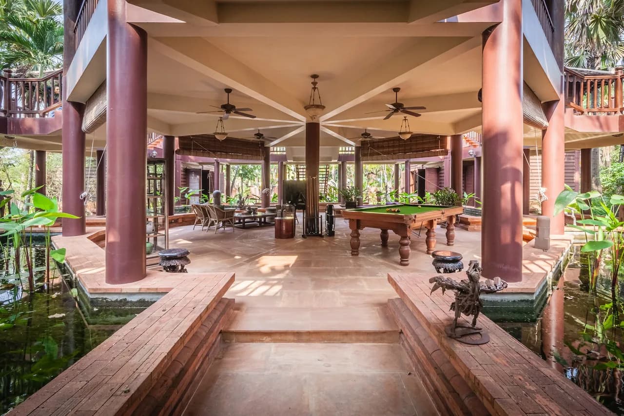 Grande Villa de Style Architectural Cambodgien, photo 2