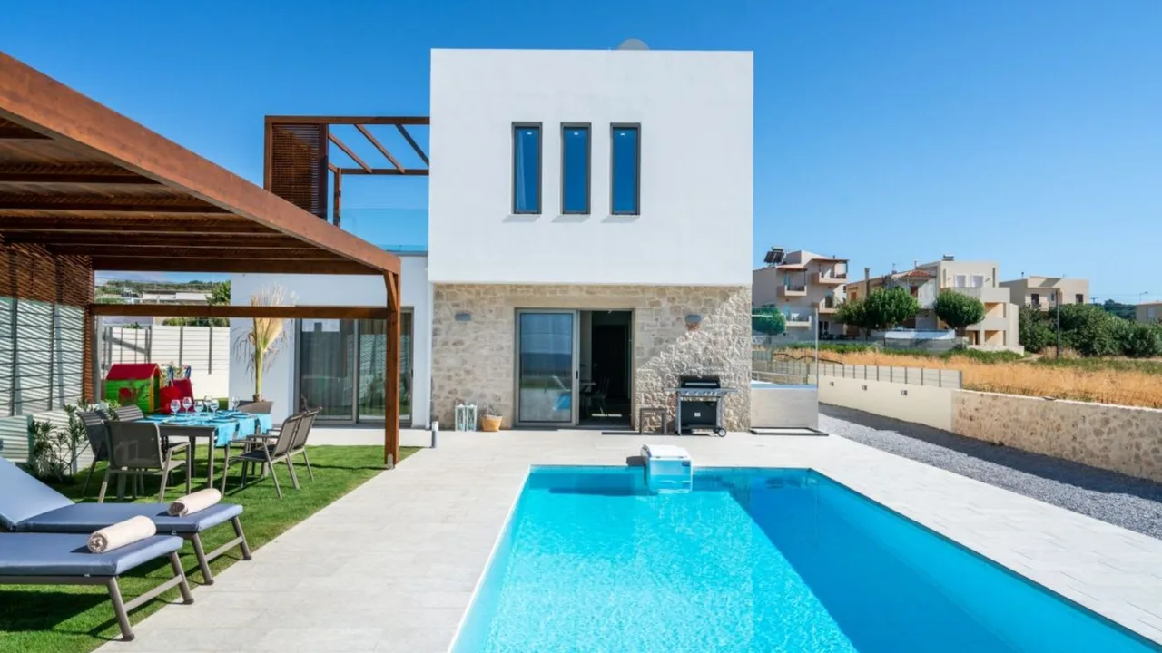 Amazing Villa in Crete Right in Front of the Beach photo 5