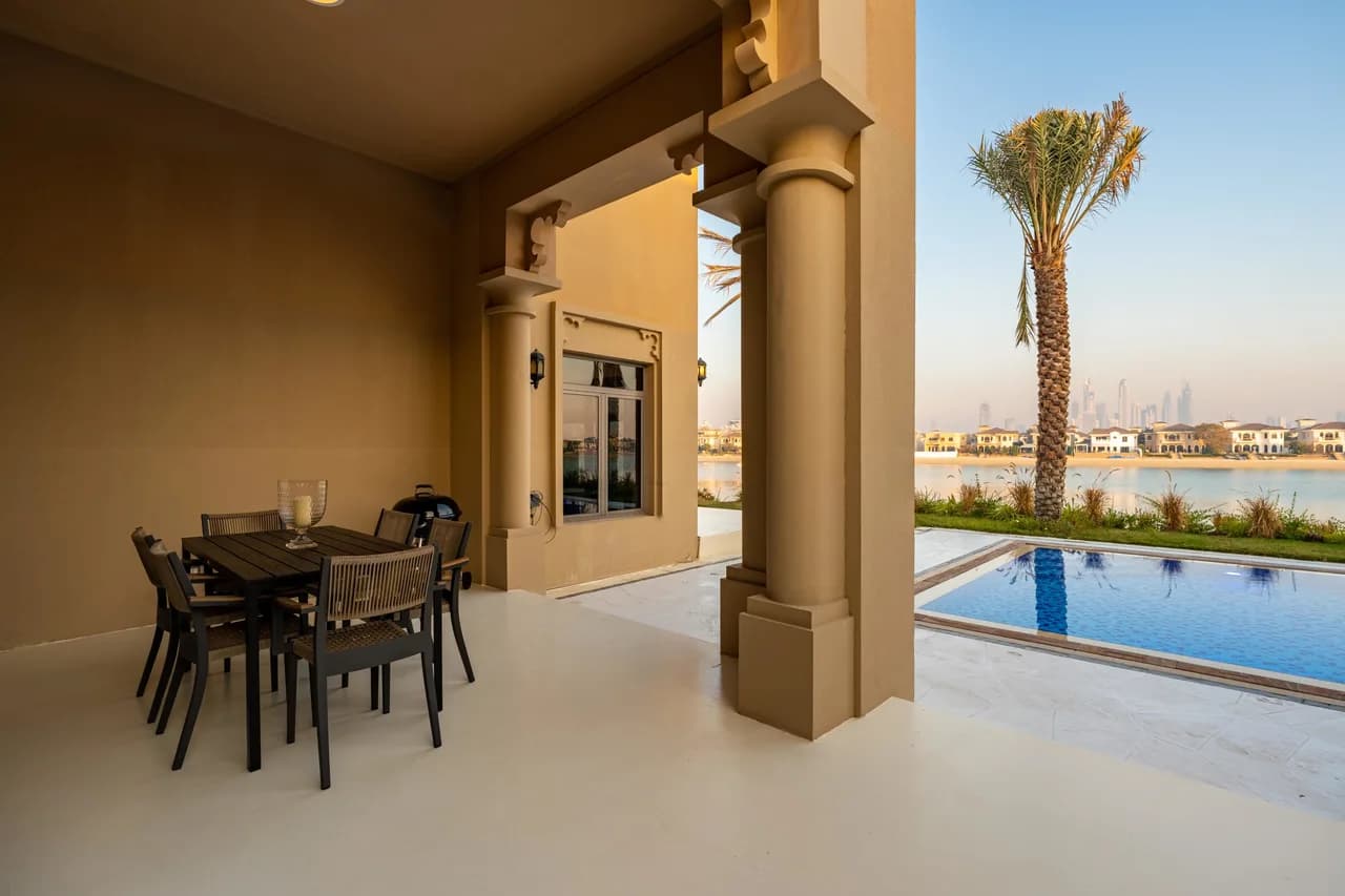 Exclusive Villa w/ Private Pool , Garden & Beach photo 2