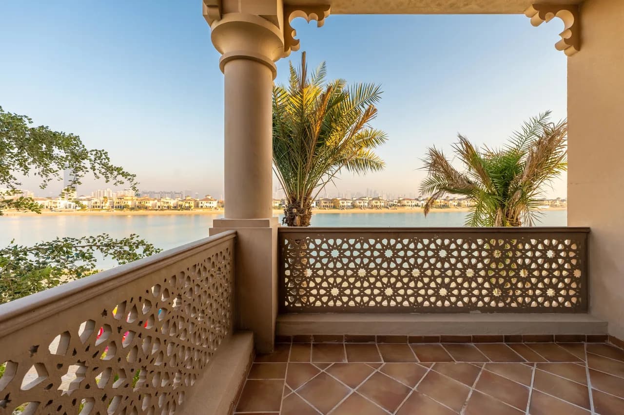Exclusive Villa w/ Private Pool , Garden & Beach photo 4