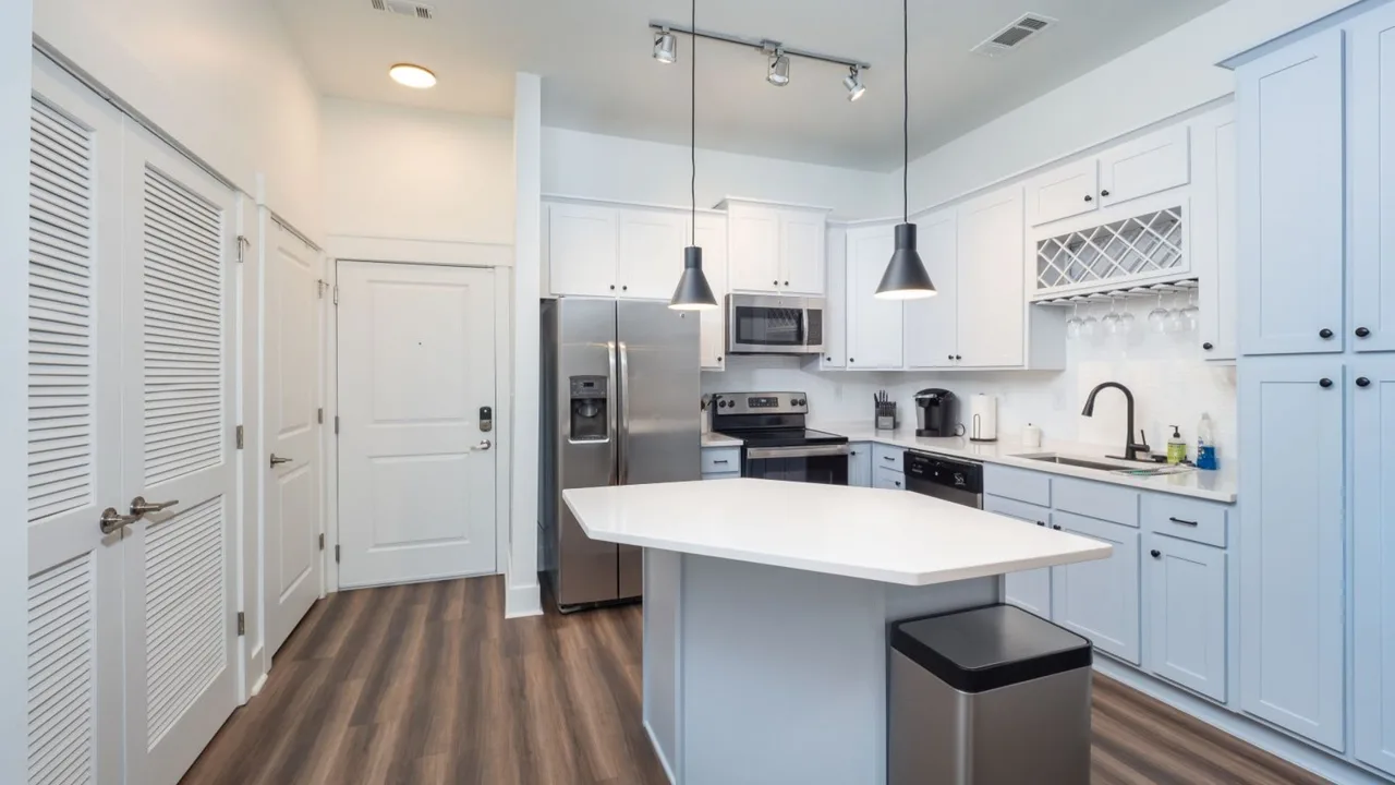 Luxury 1-Bedroom Oasis in Cary photo 5