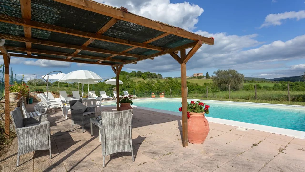 Üppiger ländlicher Rückzugsort mit privatem Pool & Grillbereich, Foto 4