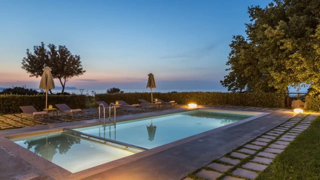 Luxuriöse Villa am Hang mit atemberaubendem Meerblick, Foto 5