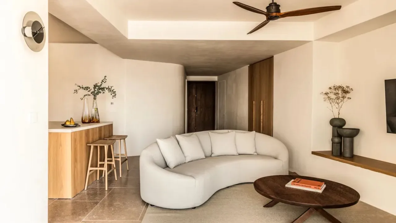 Exquisite Luxury Villa Atop The Hill Of Psarou Bay, photo 5