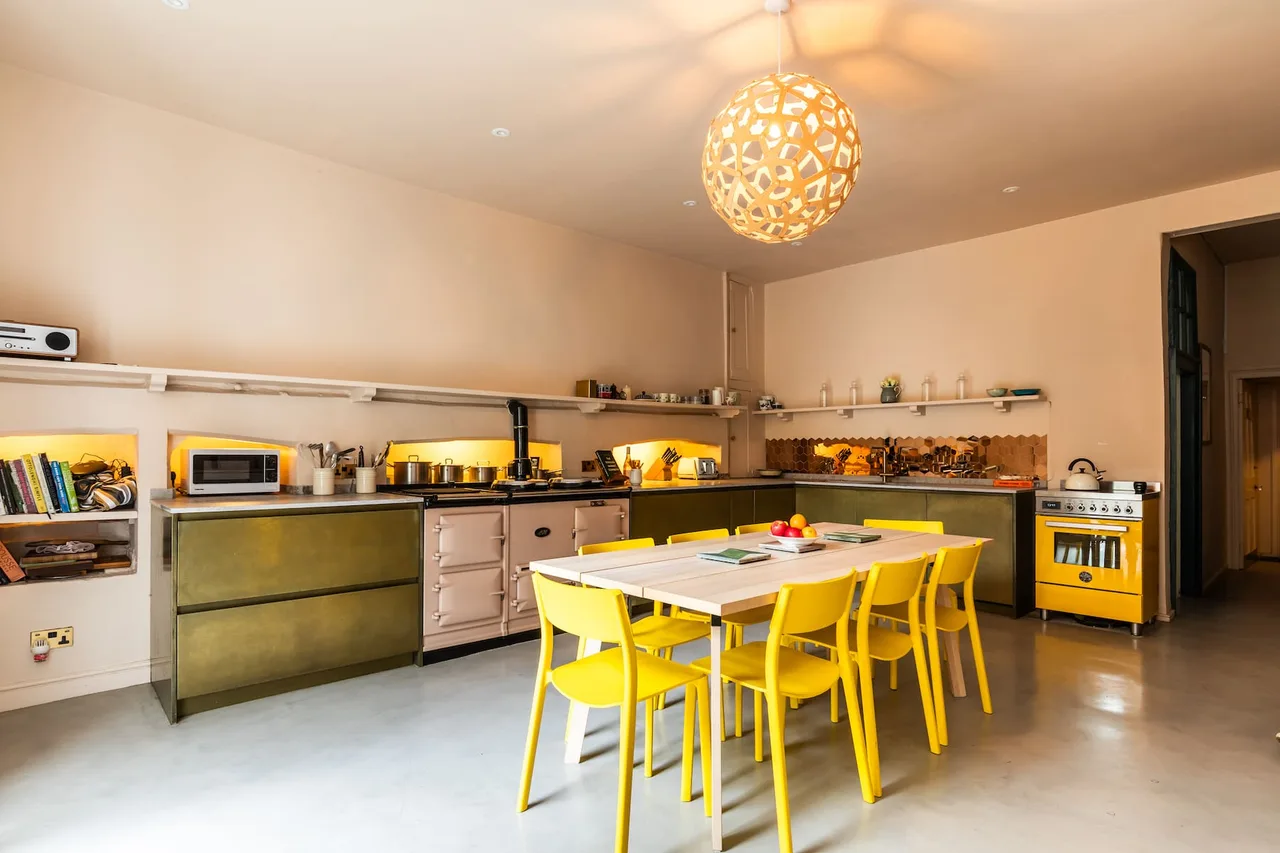 Elegant Georgian Townhouse with Garden in Bath, photo 3