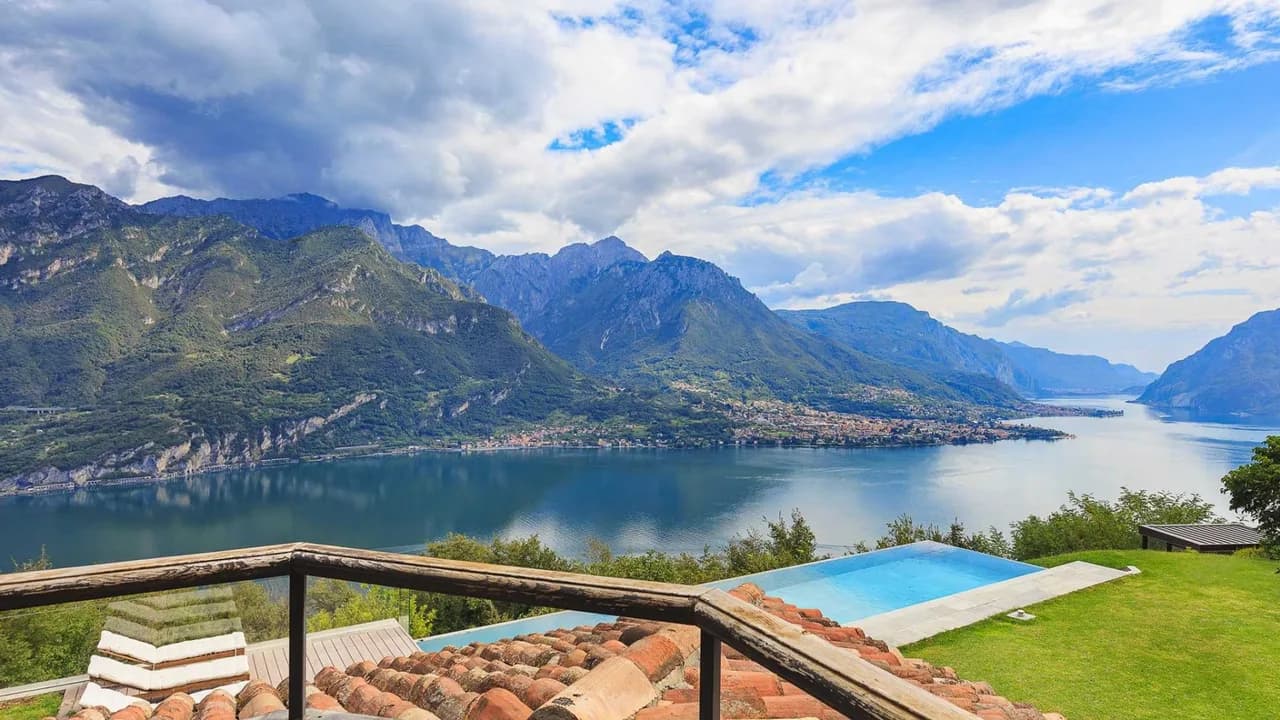 Villa Frente al Lago de 4 Habitaciones con Piscina Infinita, foto 5