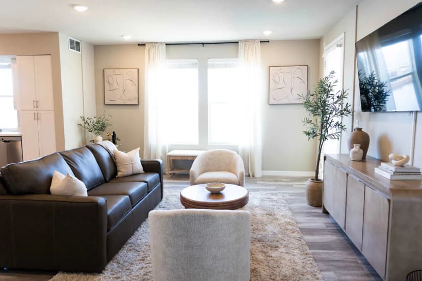 Sparks Marina 2BR · Waterfront Views & Rooftop Patio