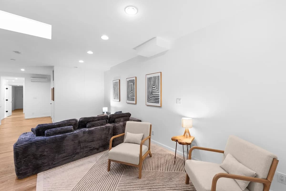 105-1B 4BR in the Heart of the East Village photo 3