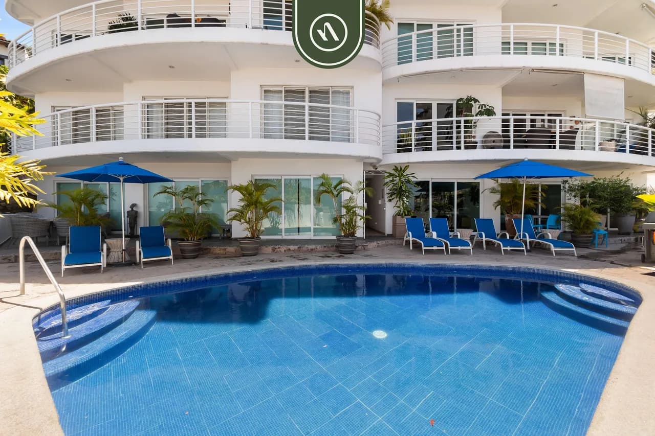 Stunning 2 BR Condo - Oceanview Terrace - Downtown photo 3