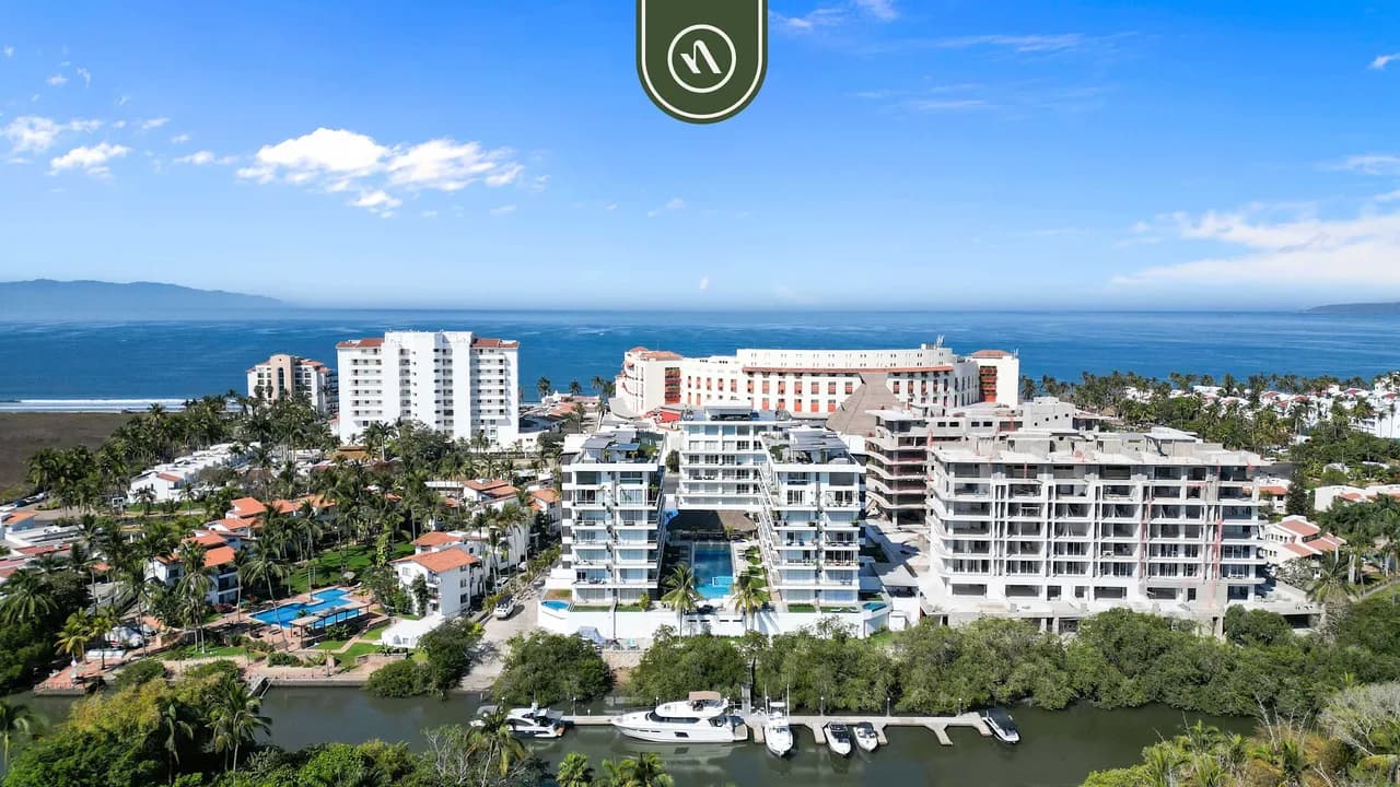 Tropical 2 BR Retreat - Close to the Beach - Pool photo 5