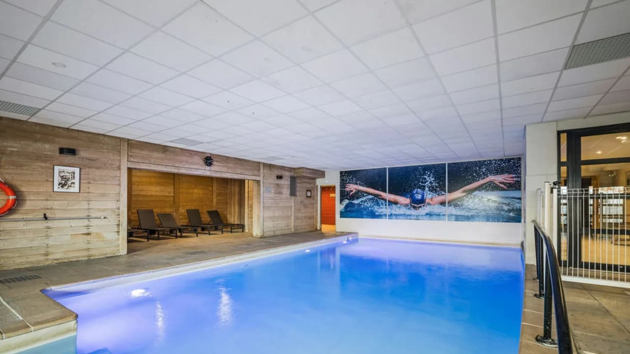 Amplio Apartamento Alpino con Balcón
