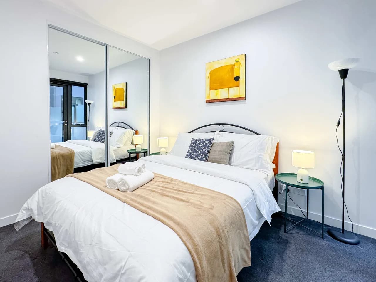 Cozy Hawthorn Apt: Near Swinburne & Glenferrie Rd photo 3