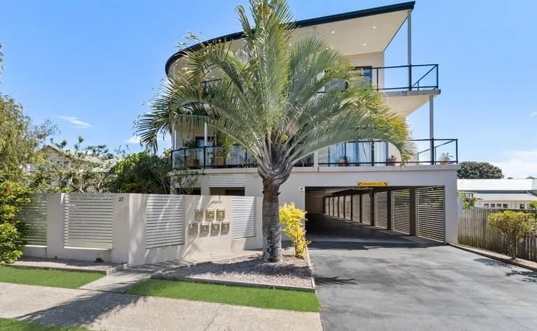 Beachside Penthouse photo 2