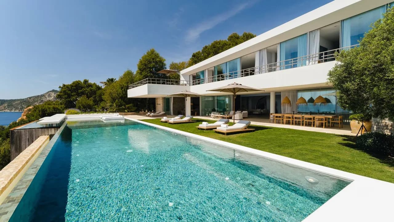 Piscina Infinita con Vista a la Bahía de Porroig, foto 5