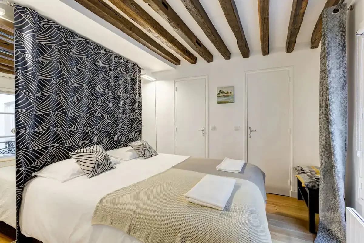 Stylish Apartment in Le Marais photo 2