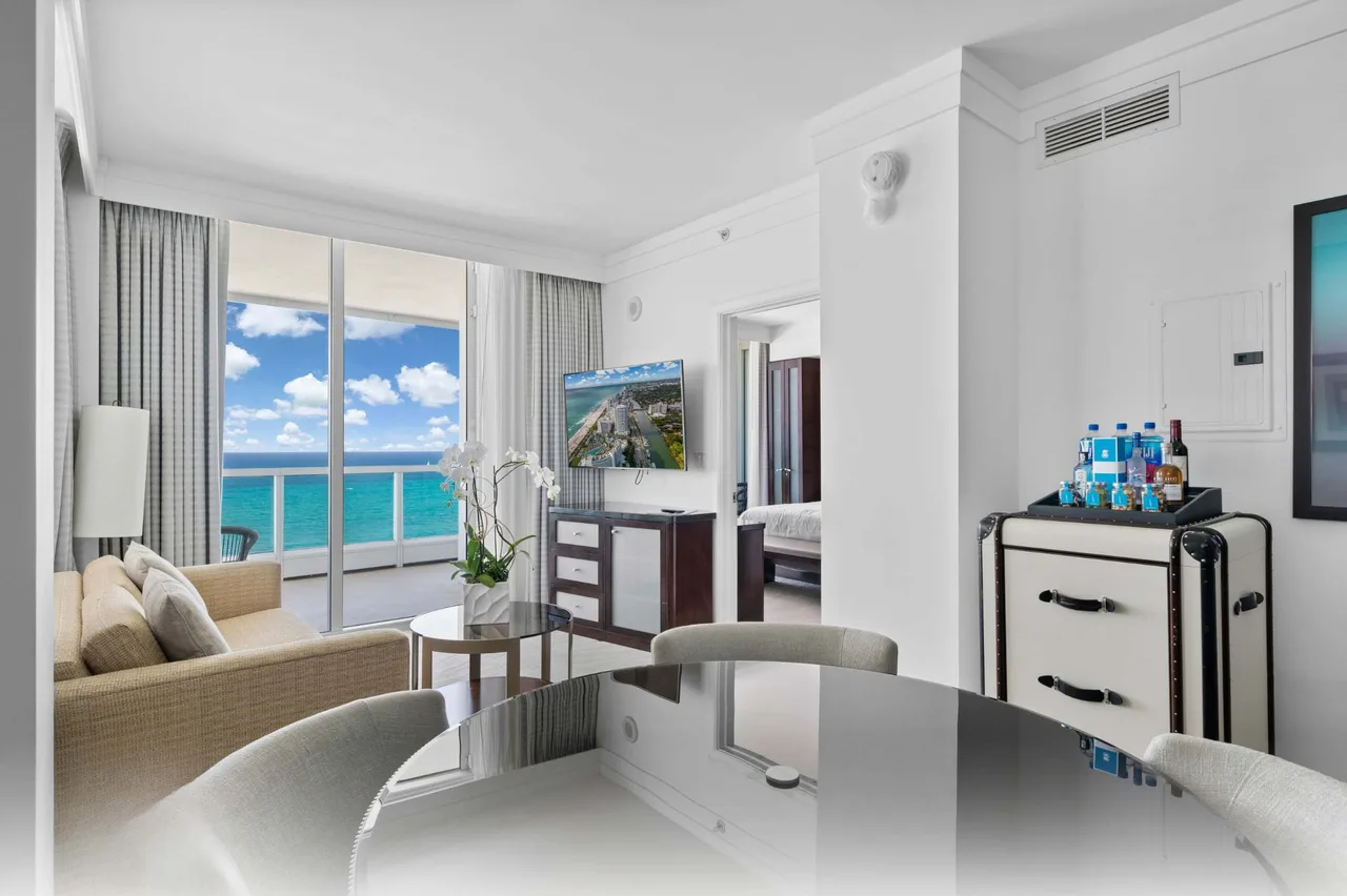 Oceanfront Apartment in Miami Beach photo 3