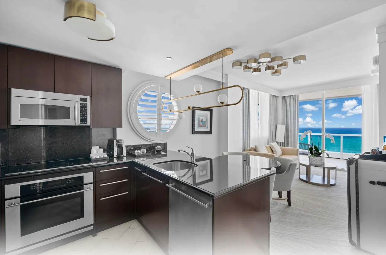 Oceanfront Apartment in Miami Beach photo 4