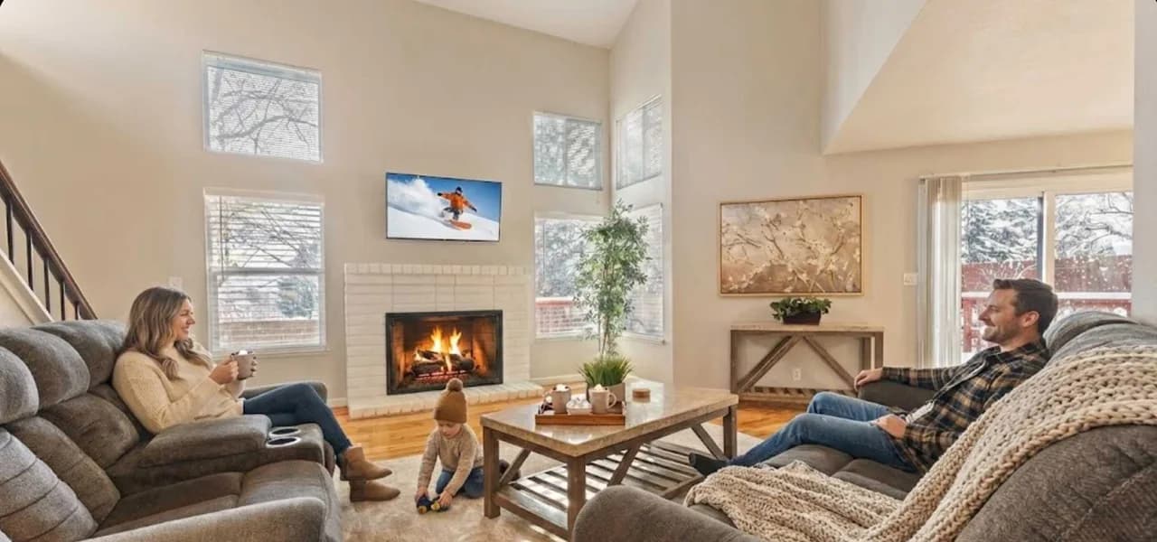 Reno 3BR Home · Mountain Views & Near Events