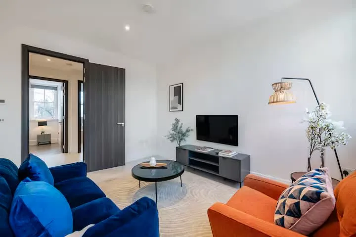 Contemporary Apartment in Leafy London Neighbourhood, photo 5