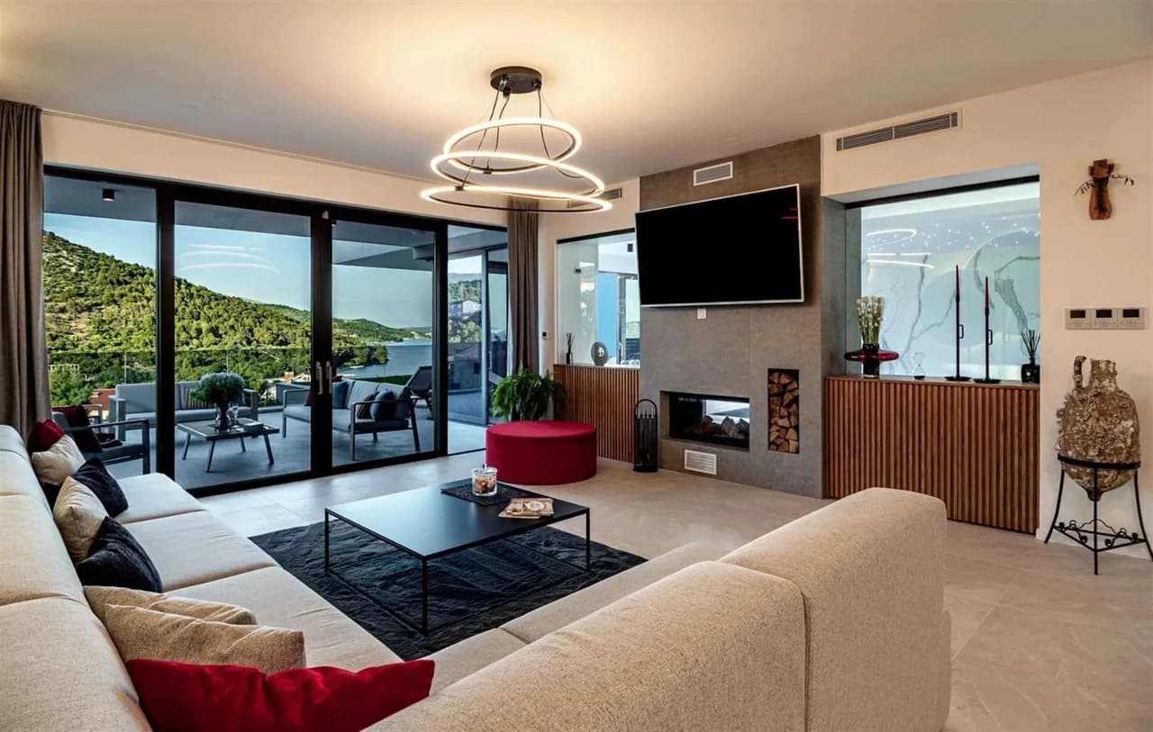 Upscale Marina Retreat With Private Sauna photo 3