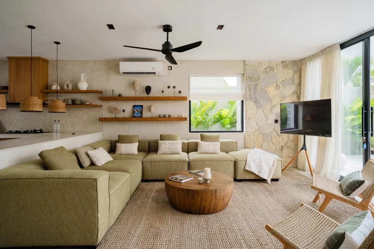 Spacious Villa With Refined Natural Textures photo 2
