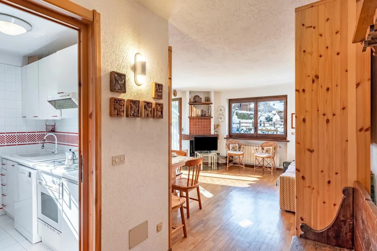 Family Apartment Steps From Ski Lifts photo 3