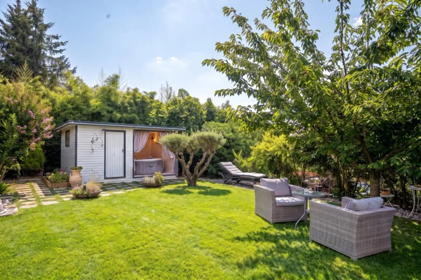 Studio Nik Garden & Jacuzzi near Portoroz