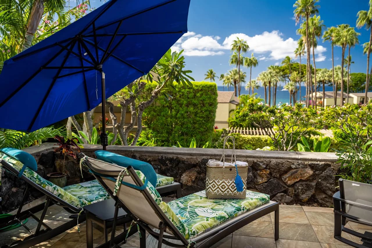 Luxury Beachfront Condominium in Wailea Maui photo 2