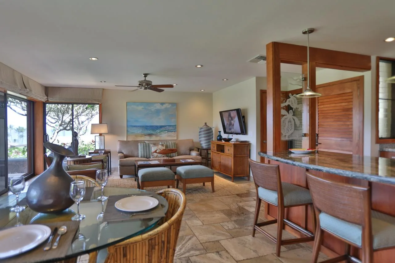 Oceanfront Condominium in Kihei Maui Hawaii photo 2