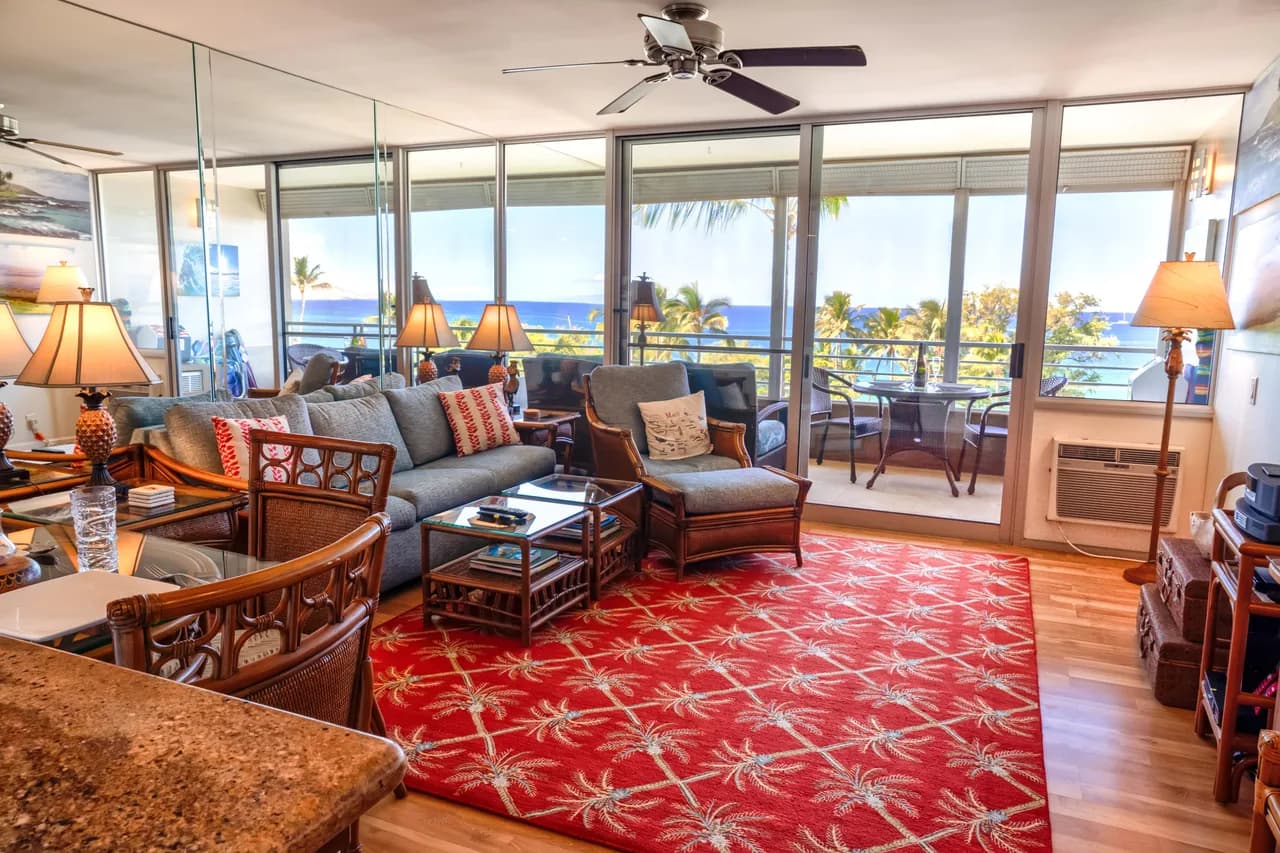 Beachfront Condominium in Kihei Maui photo 2