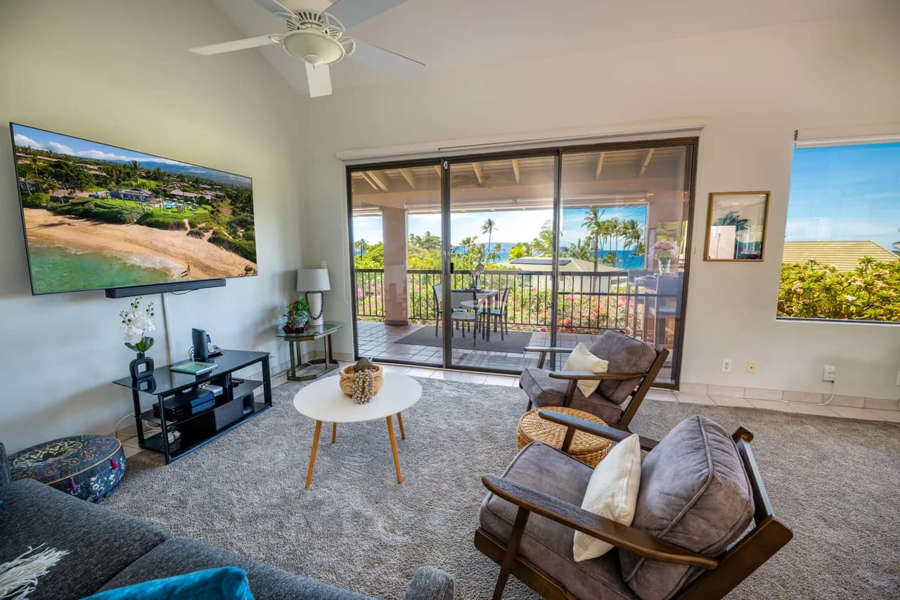 Oceanfront Condominium in Wailea photo 2