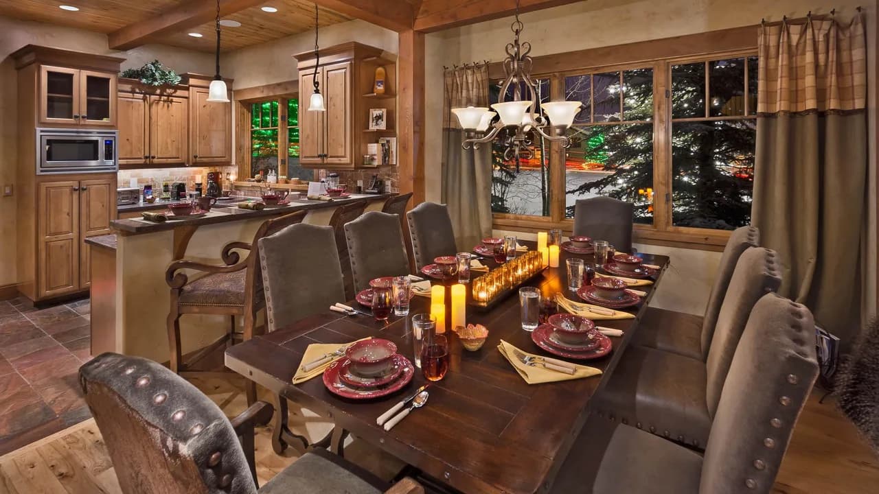 Elkstone Chalet photo 4