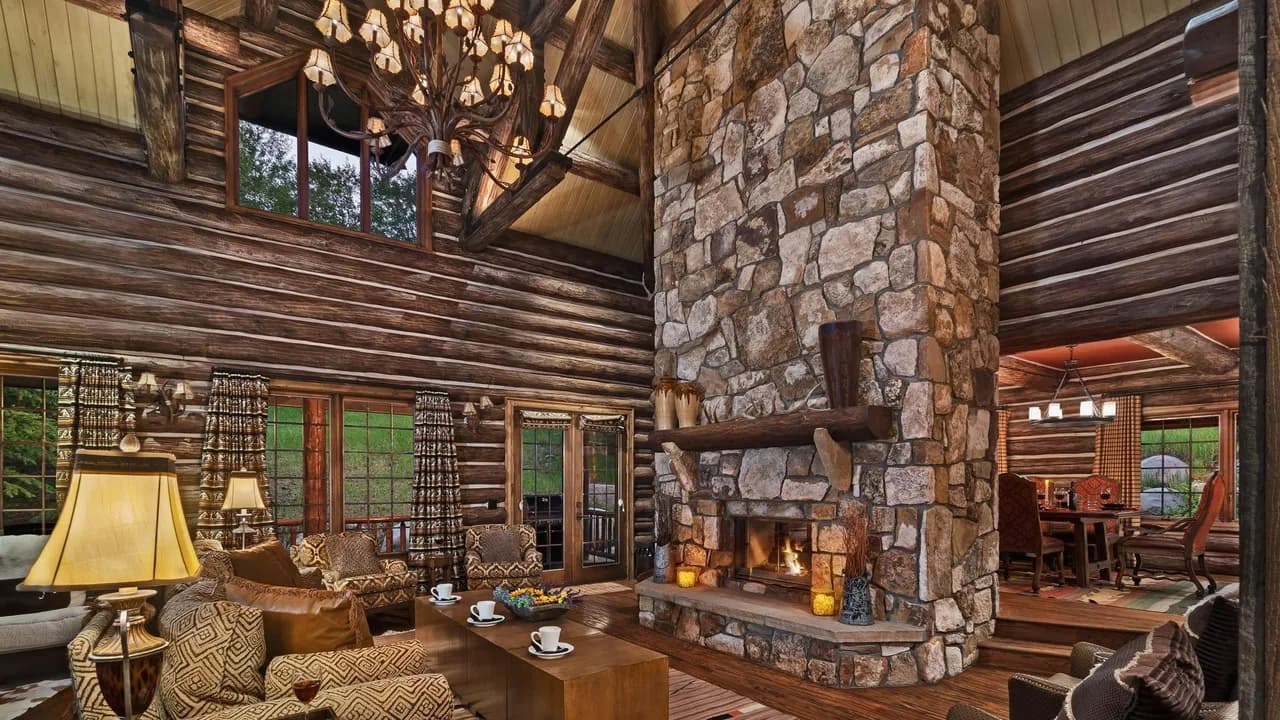 Pioneer Lodge photo 2