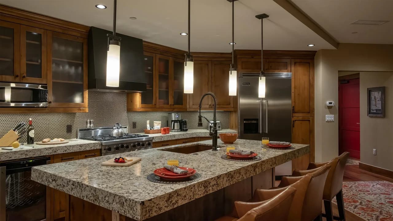 One Steamboat Place #601: Panorama Peak Penthouse photo 5