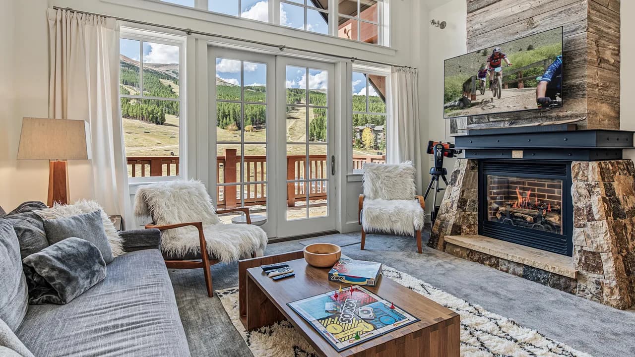 One Ski Hill Place #8513: Agate Residence photo 4