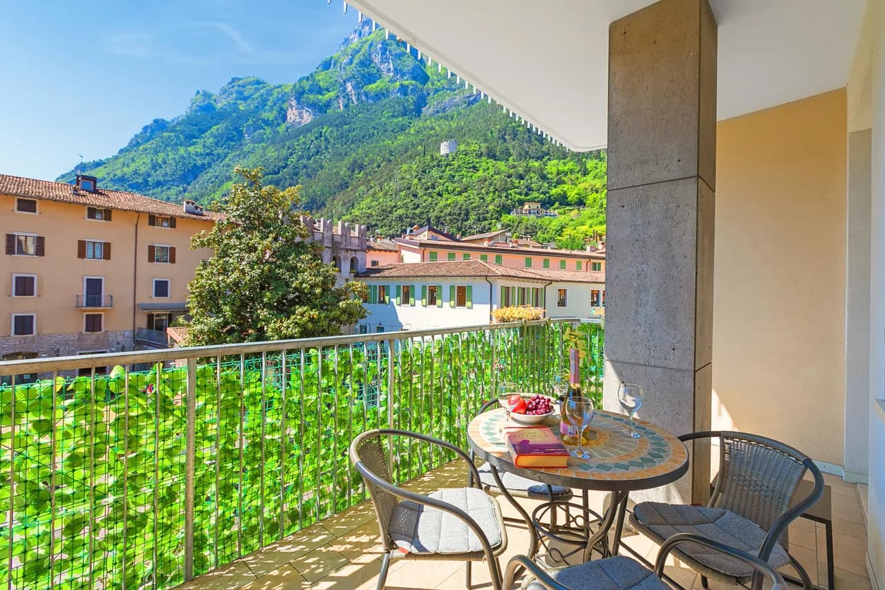 Lakeside Luxury Apartment in Riva del Garda, Foto 2