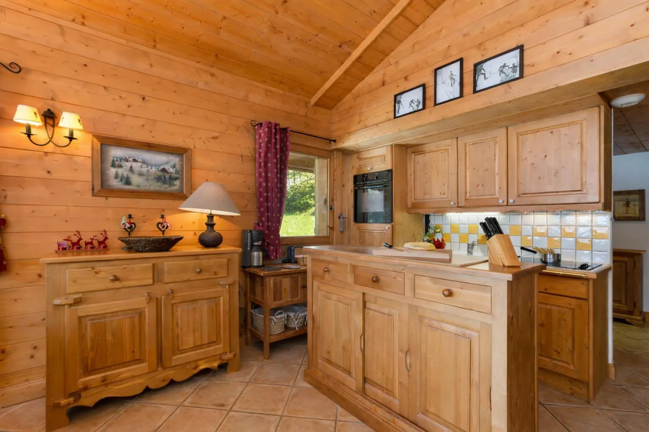 Apt BecD4 Chalet-Stil mit Parkplatz für 8, Foto 5