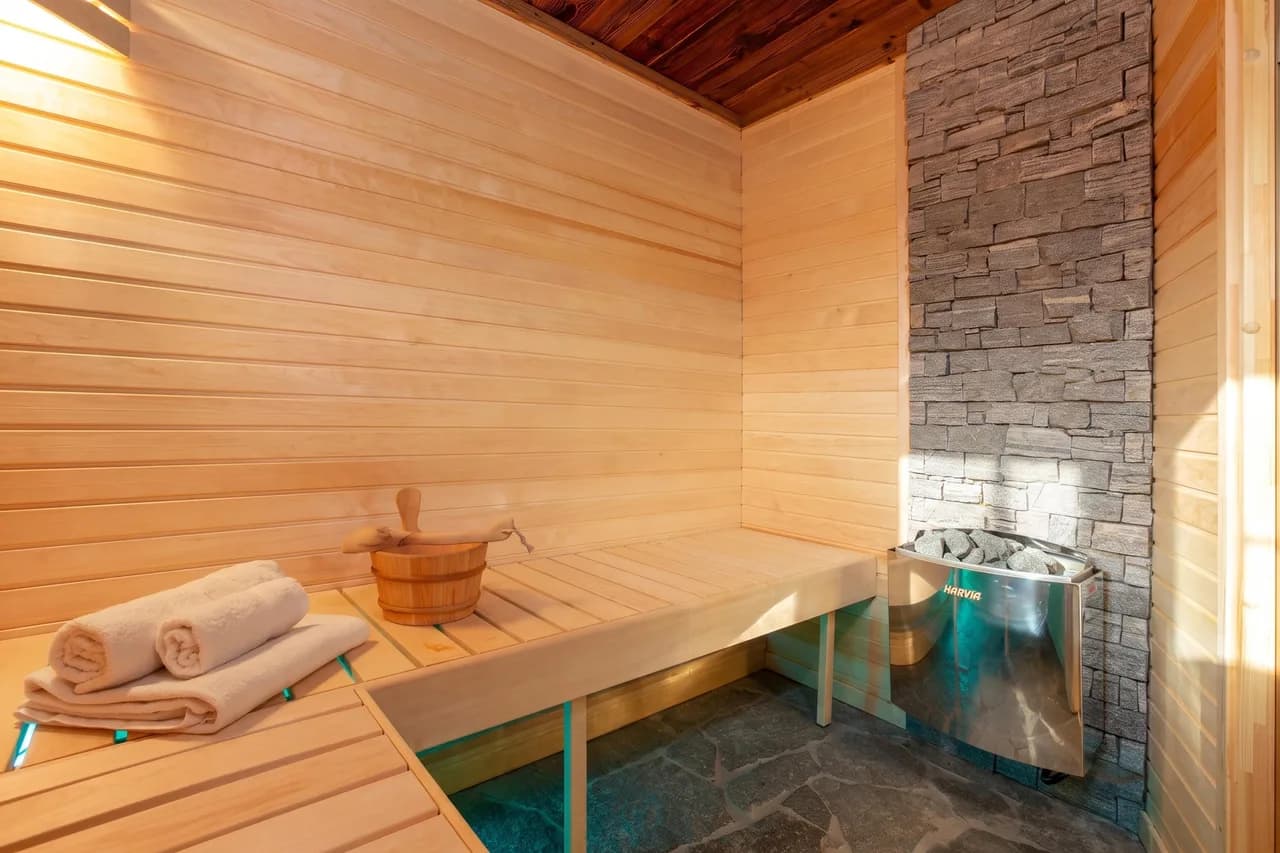 Chez Roberto Chamonix 3BR Duplex w/ Sauna + Garden photo 2