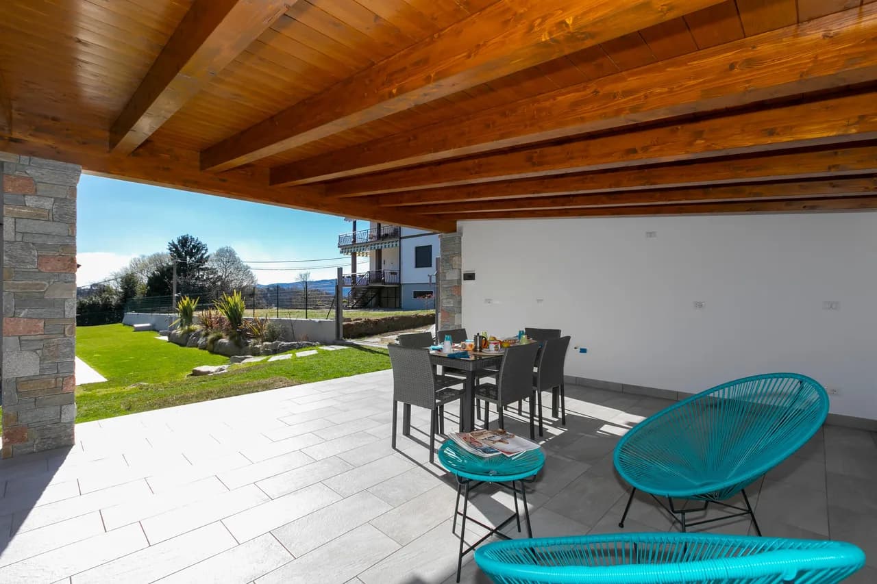 Lake View Villa in Besozzo, Lombardy, Italy, foto 4