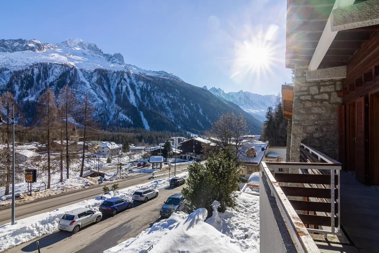 Chalet Glacier Duplex w/ Fireplace Sleeps 8 photo 3