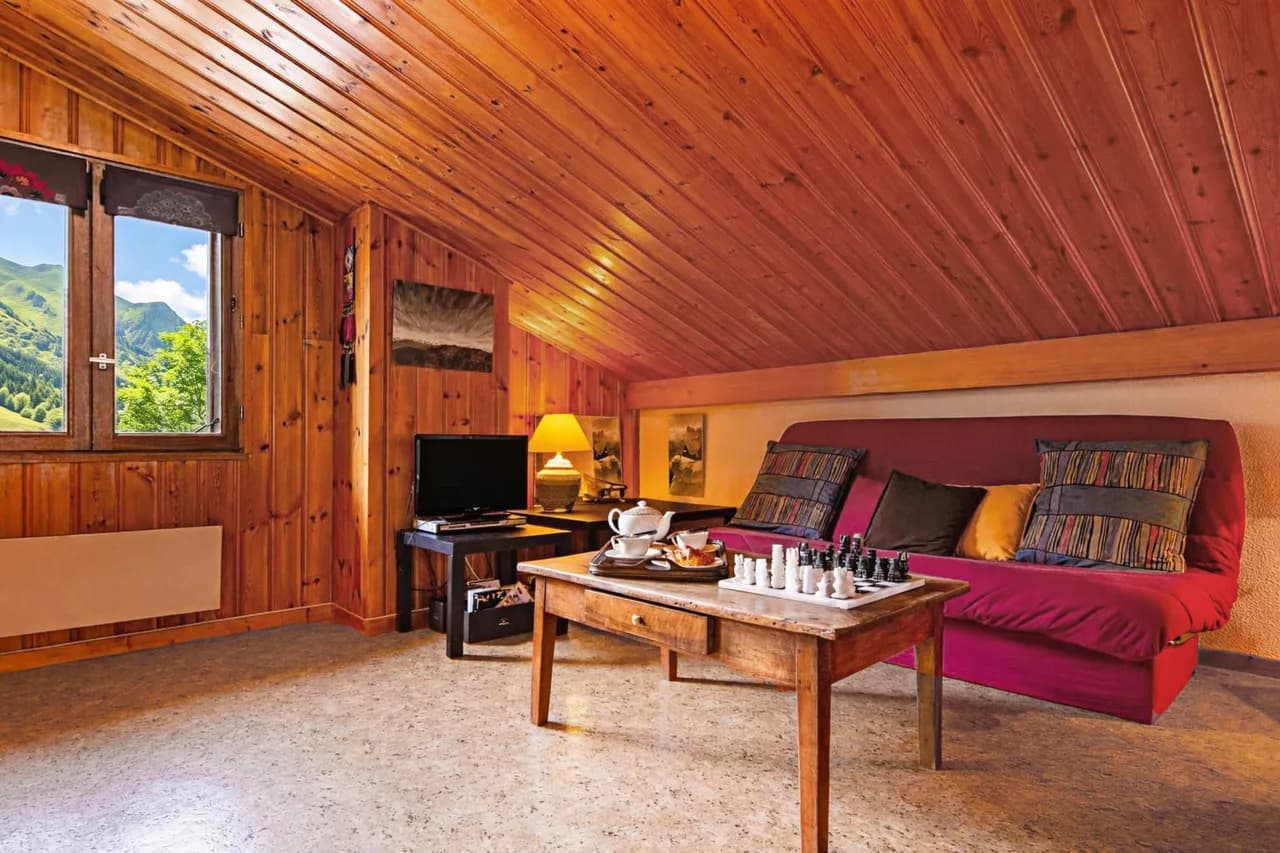 Chalet-Style Apartment with Mont Blanc Views in Argentière, photo 3