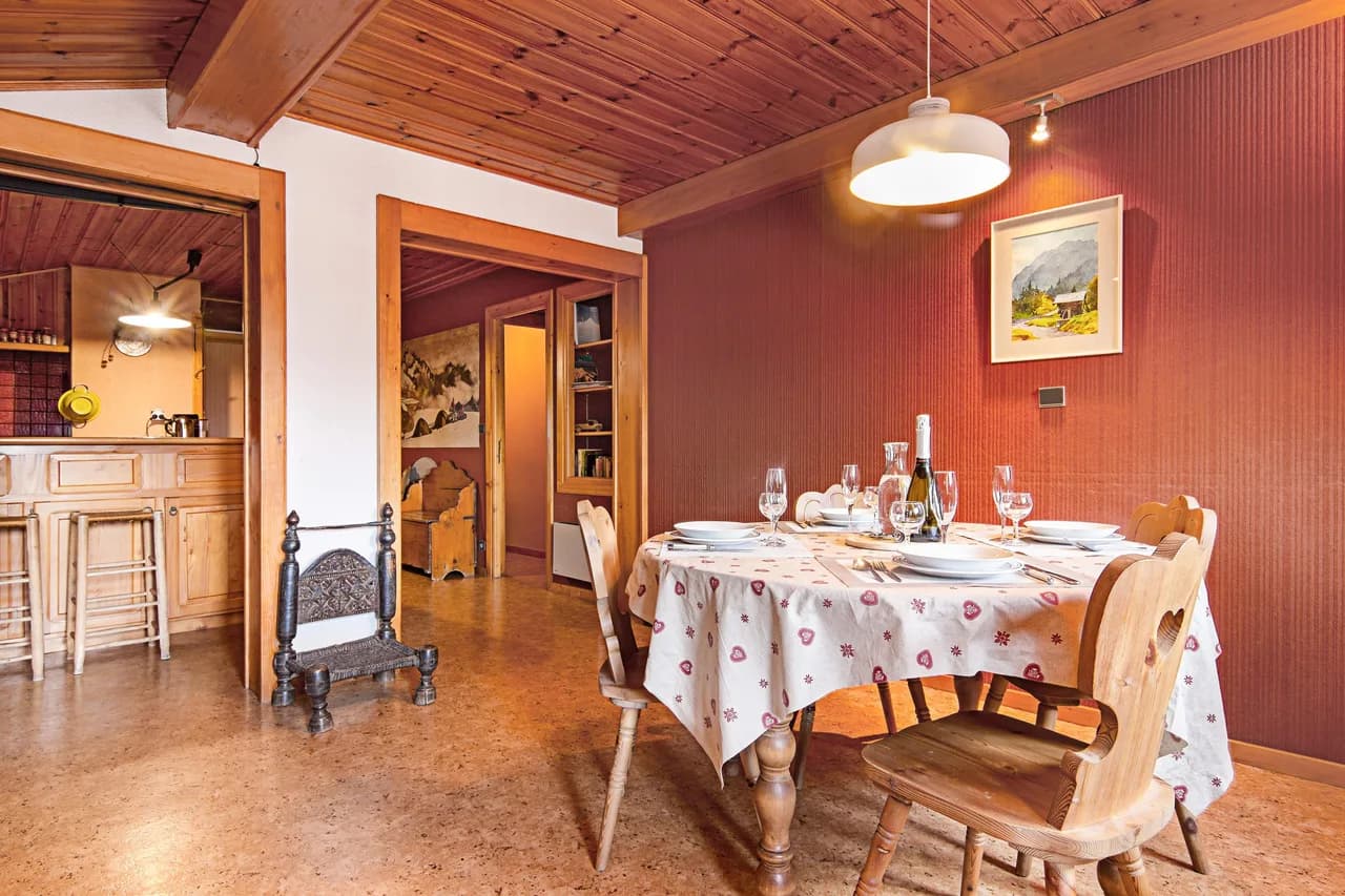 Chalet-Style Apartment with Mont Blanc Views in Argentière, photo 4