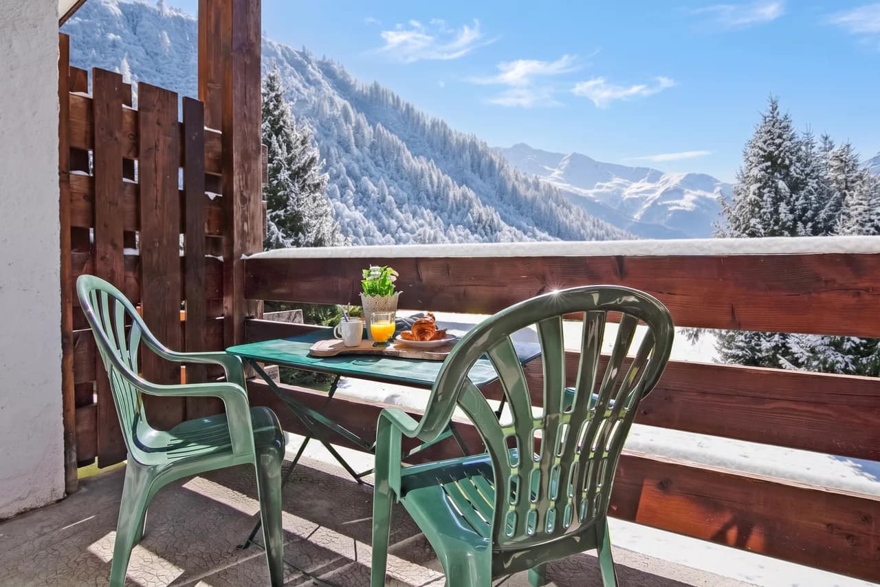 Chalet Dava La Via ski in/ski out photo 2