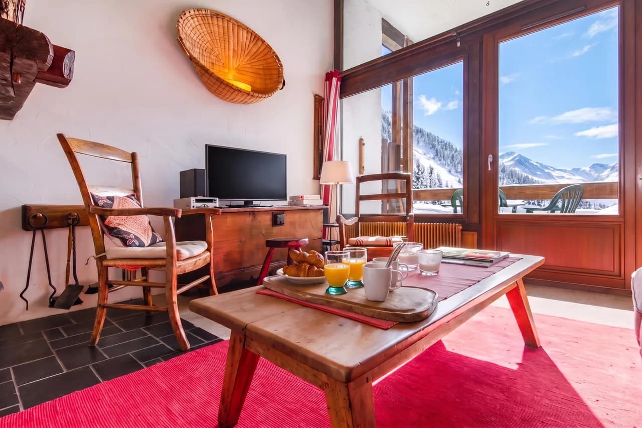 Chalet Dava La Via ski in/ski out photo 4