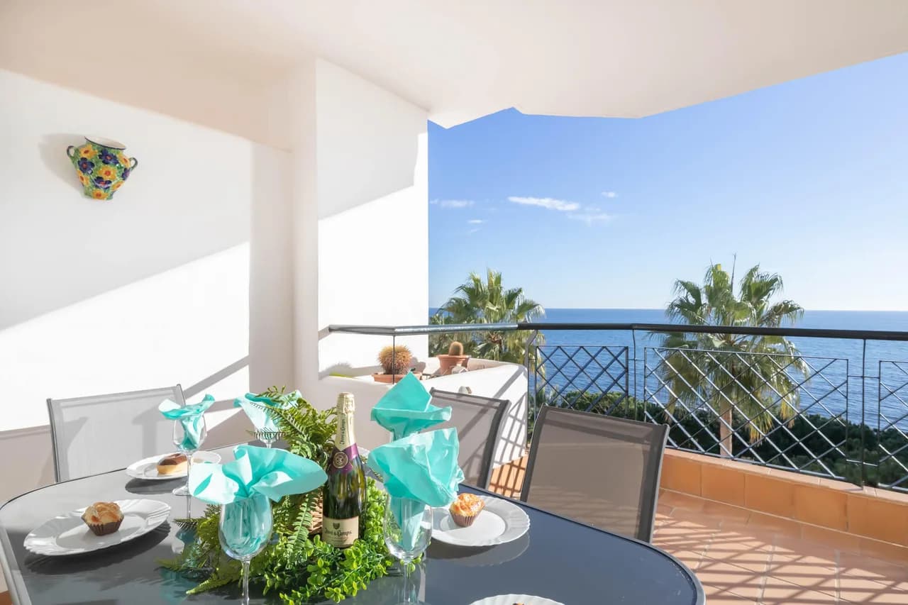 Beachfront Sea View Apartment in Andalucia
